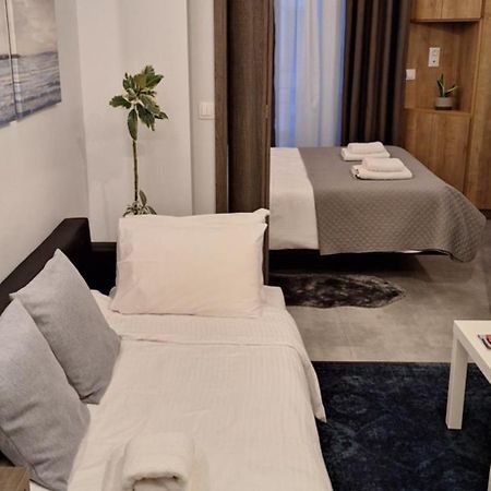 Domus City Apartment With Wonderful Balcony Salonicco Esterno foto