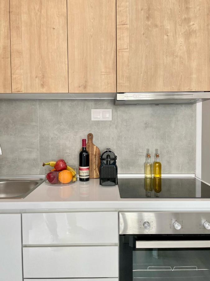 Domus City Apartment With Wonderful Balcony Salonicco Esterno foto