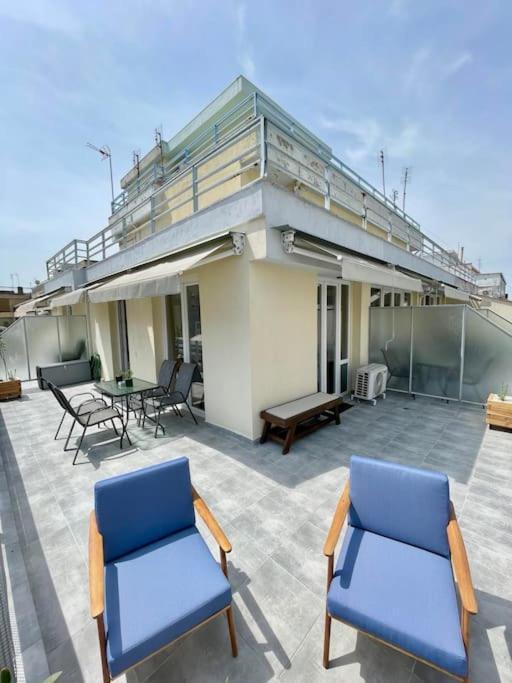 Domus City Apartment With Wonderful Balcony Salonicco Esterno foto